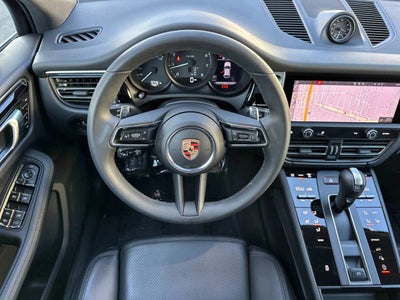 2025 Porsche Macan AWD