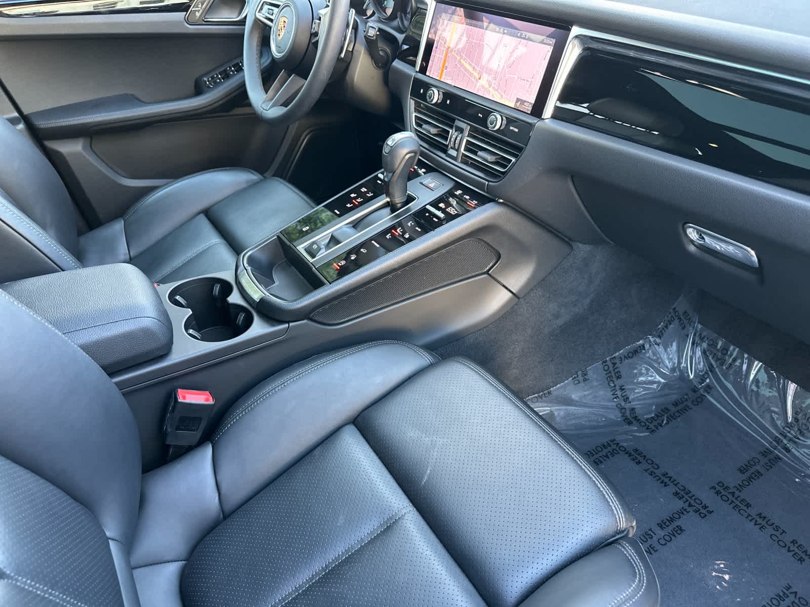 2025 Porsche Macan AWD