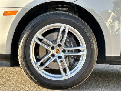 2025 Porsche Macan AWD