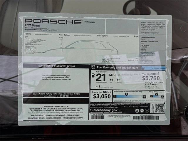 2025 Porsche Macan Base