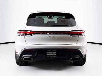 2025 Porsche Macan Base