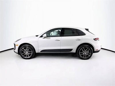 2025 Porsche Macan Base