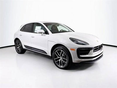 2025 Porsche Macan Base