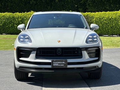 2025 Porsche Macan Base
