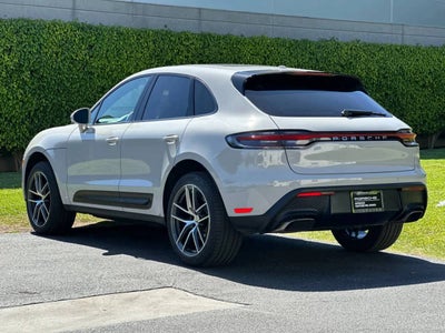 2025 Porsche Macan Base
