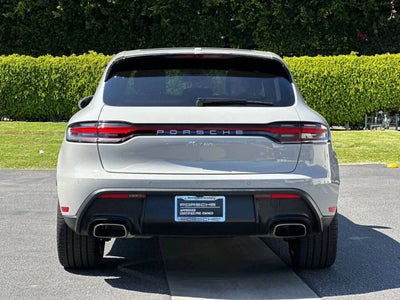 2025 Porsche Macan Base