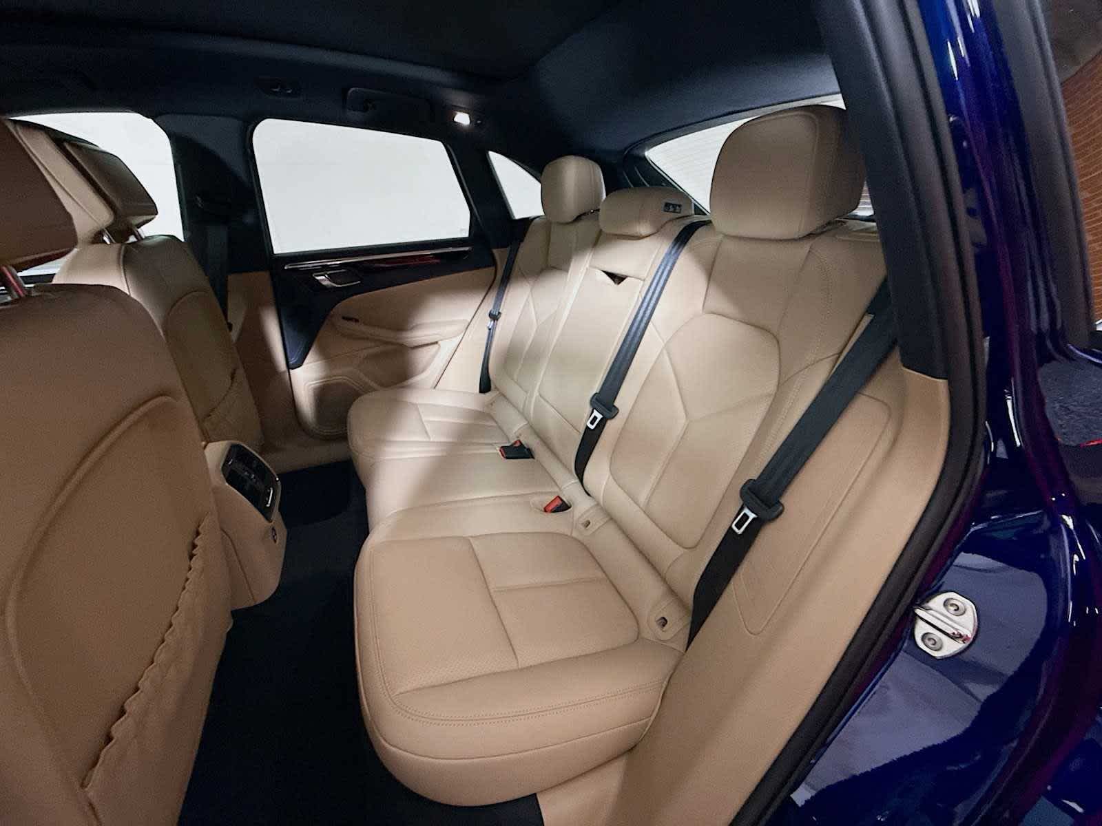 2025 Porsche Macan Macan