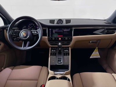 2025 Porsche Macan Macan