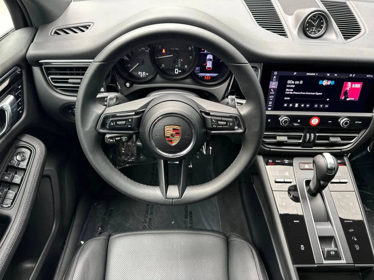 2025 Porsche Macan Base