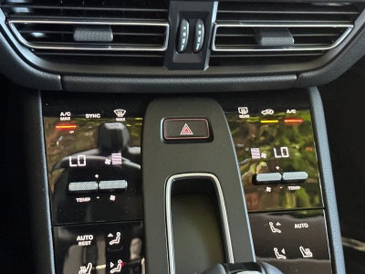 2025 Porsche Macan Macan