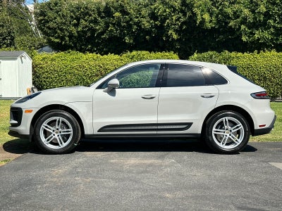 2025 Porsche Macan Macan