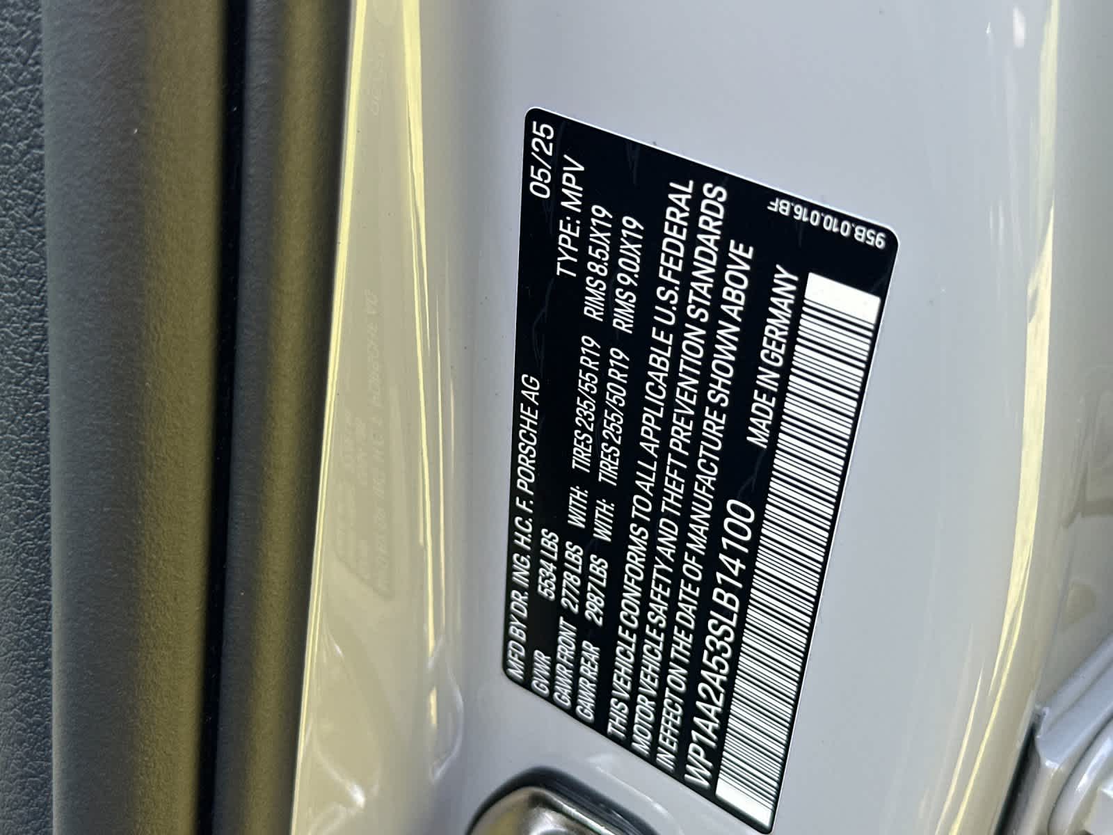 2025 Porsche Macan Macan