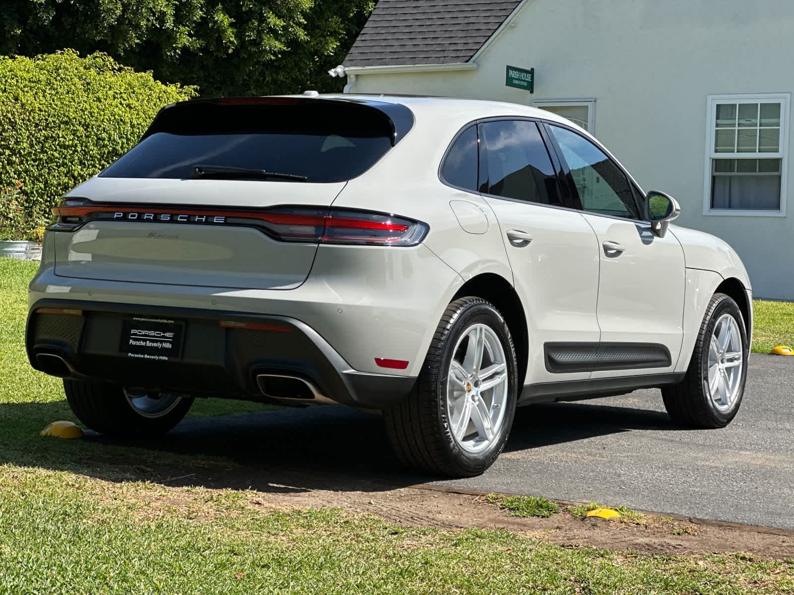 2025 Porsche Macan Macan