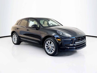 2026 Porsche Macan AWD