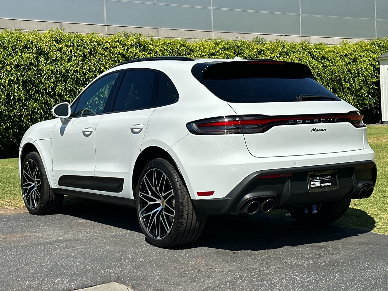 2026 Porsche Macan Macan