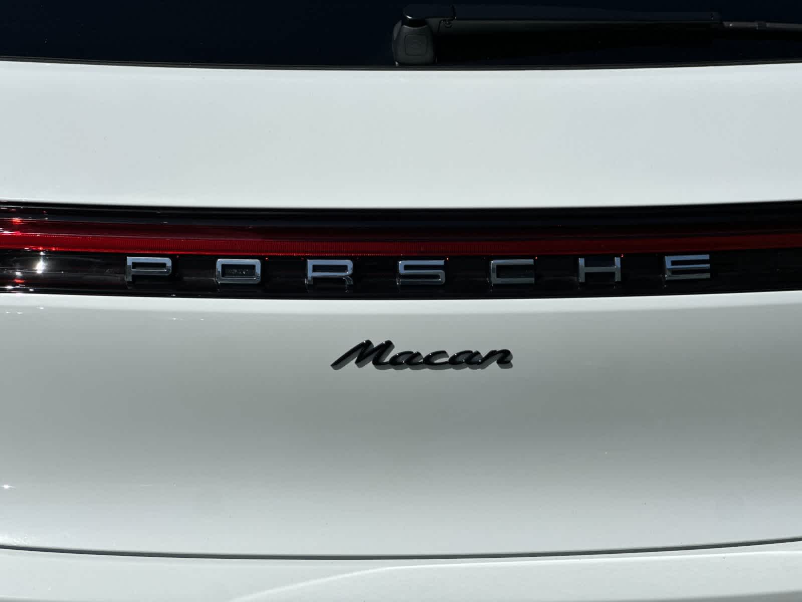 2026 Porsche Macan Macan