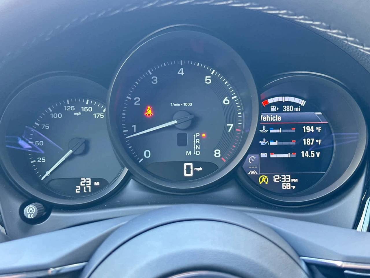 2026 Porsche Macan AWD