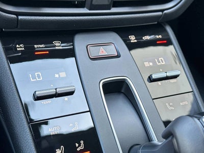 2026 Porsche Macan Macan