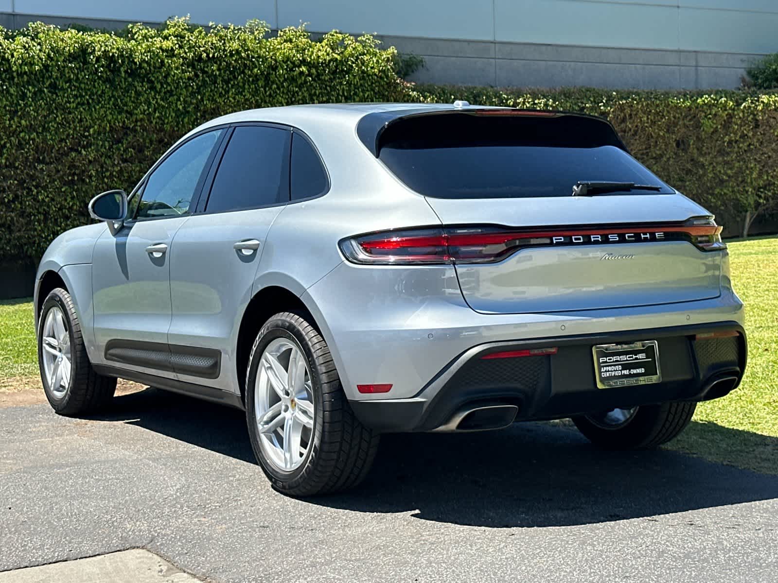 2026 Porsche Macan Macan