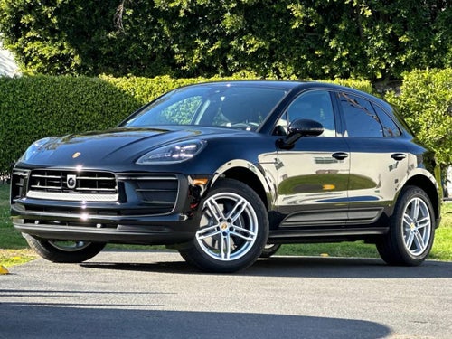 2026 Porsche Macan AWD