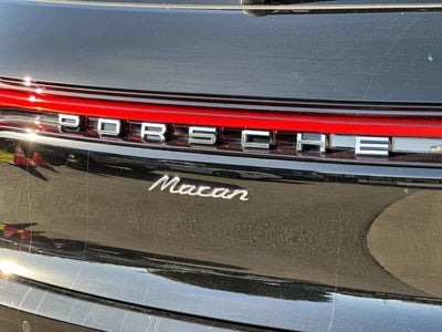 2026 Porsche Macan AWD