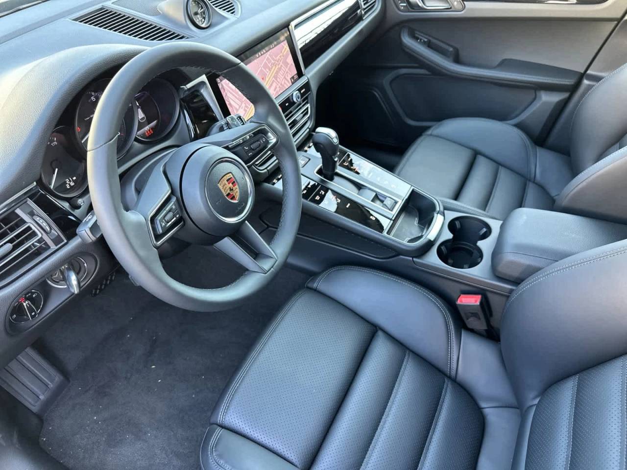 2026 Porsche Macan AWD