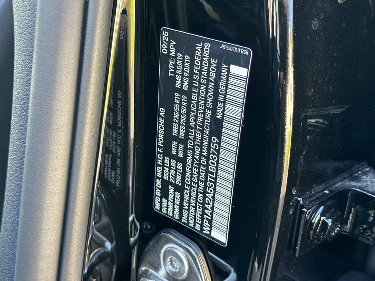 2026 Porsche Macan Macan