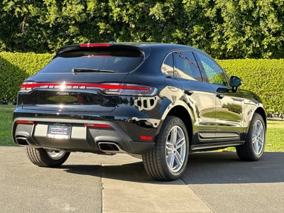 2026 Porsche Macan Macan