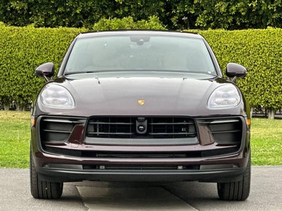 2026 Porsche Macan AWD