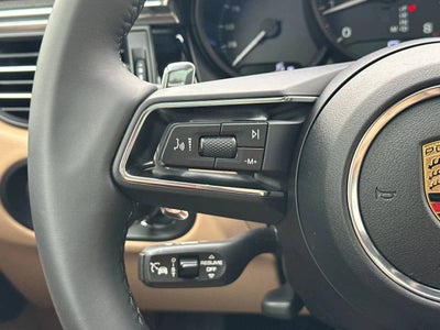 2026 Porsche Macan AWD