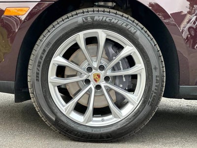 2026 Porsche Macan AWD