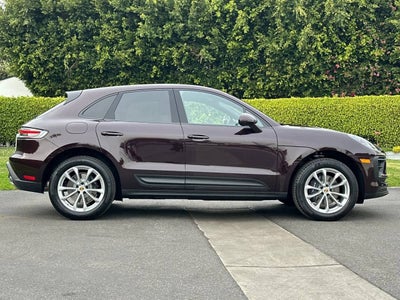 2026 Porsche Macan AWD