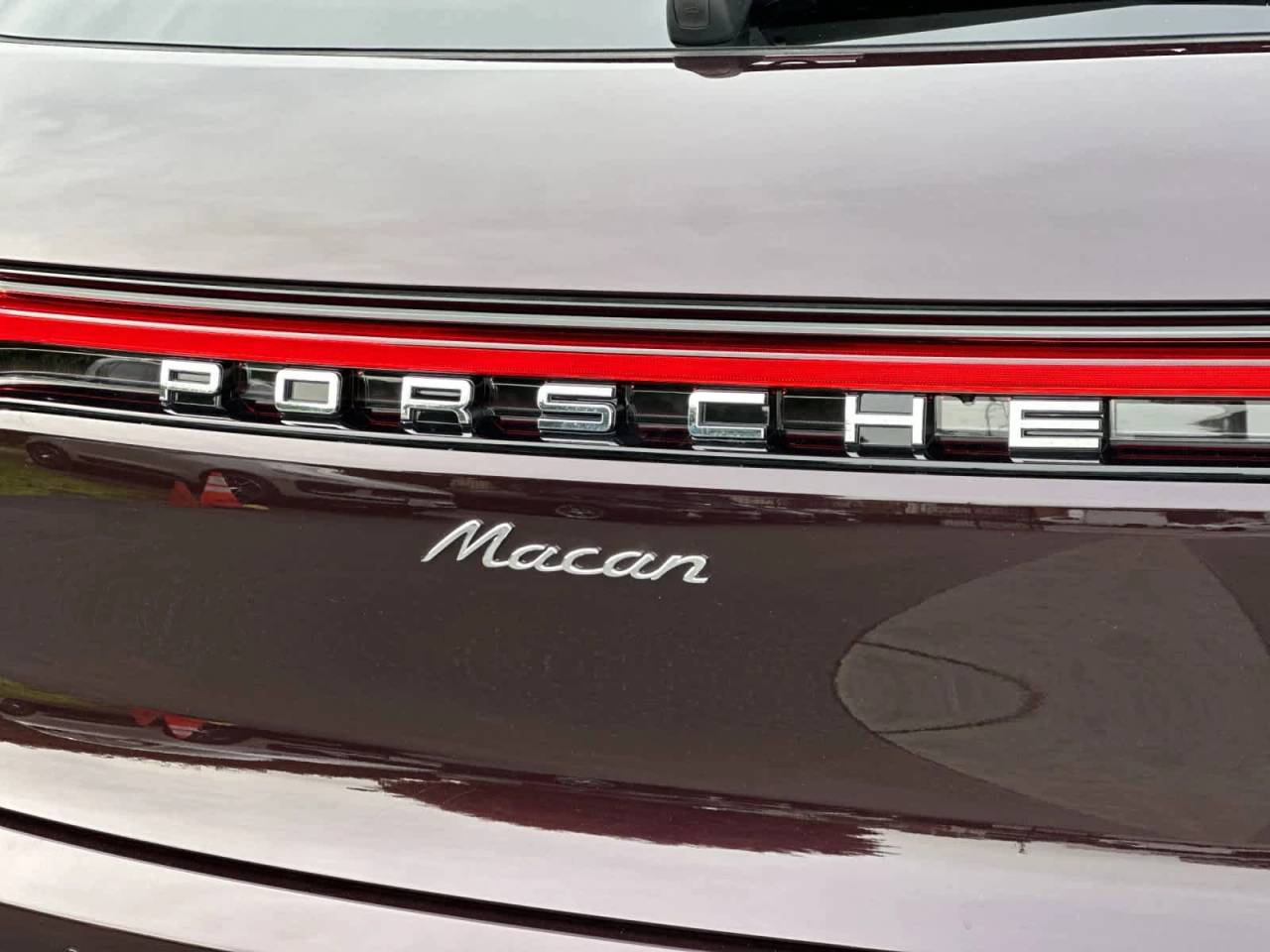 2026 Porsche Macan Macan