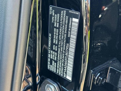 2026 Porsche Macan Base