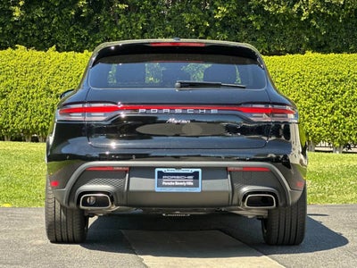 2026 Porsche Macan Base