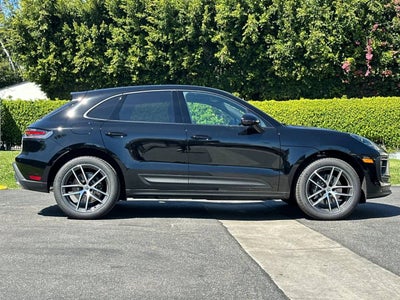 2026 Porsche Macan Base