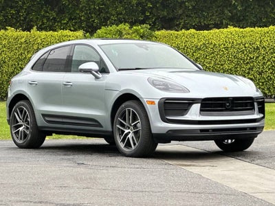 2026 Porsche Macan Base