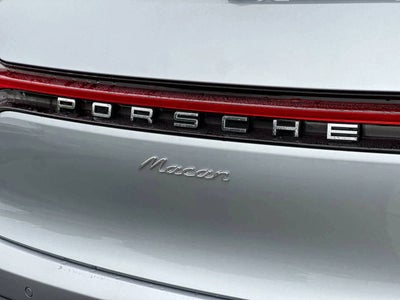 2026 Porsche Macan Base