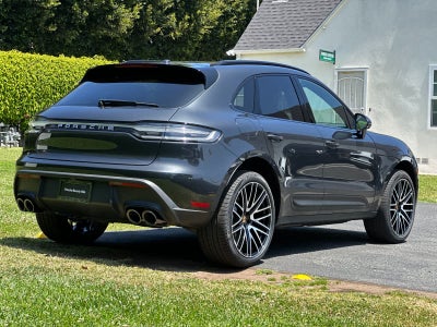 2026 Porsche Macan Base