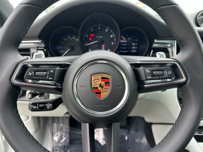 2026 Porsche Macan Base