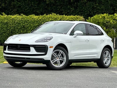 2026 Porsche Macan Base