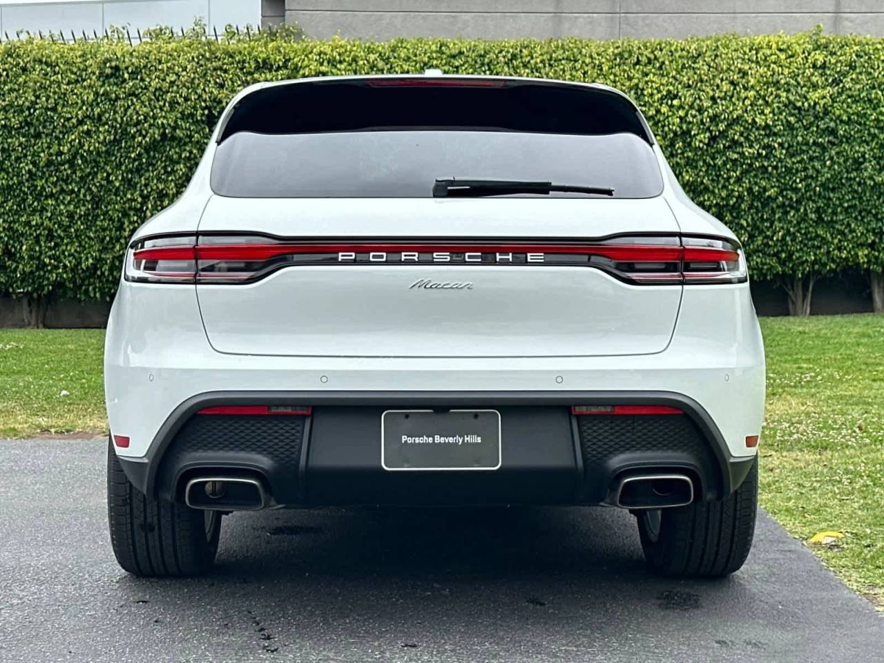 2026 Porsche Macan Base