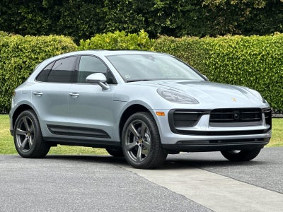 2026 Porsche Macan Macan