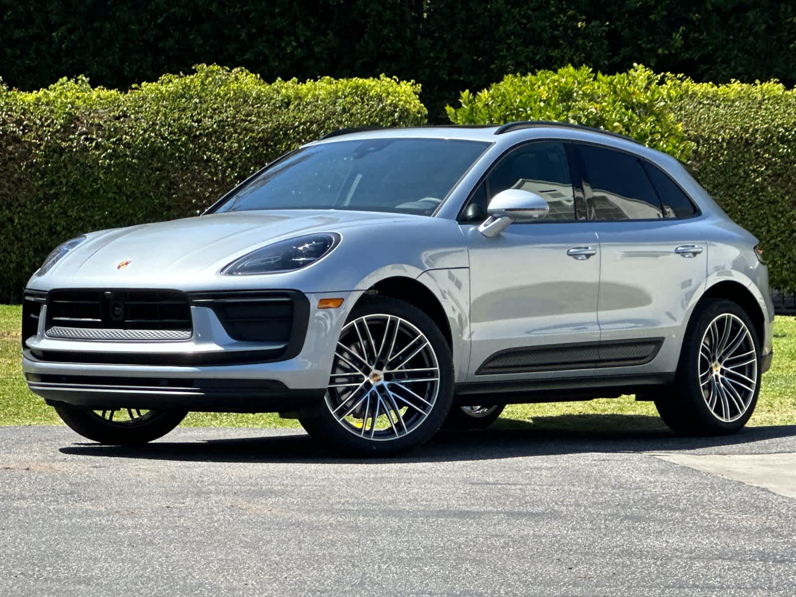 2026 Porsche Macan Macan