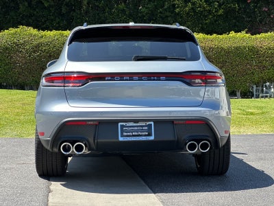 2026 Porsche Macan Macan