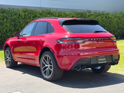 2026 Porsche Macan Macan
