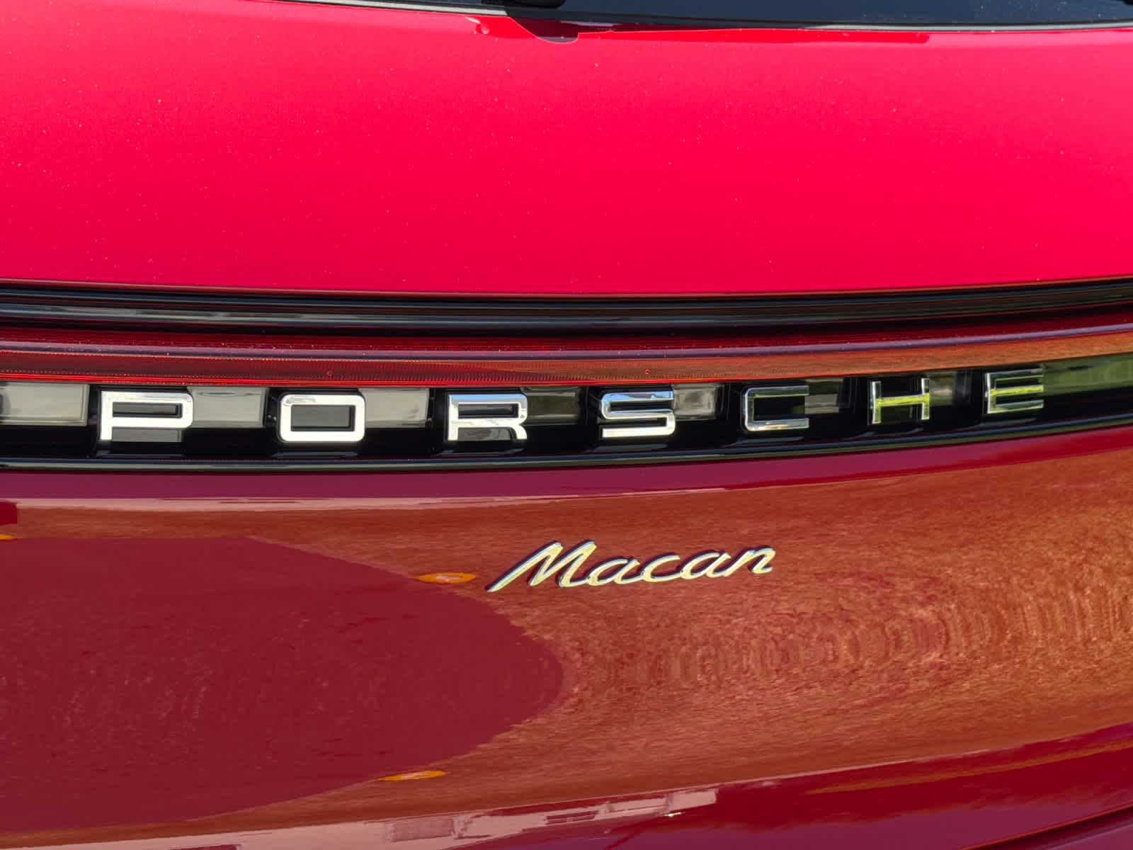 2026 Porsche Macan Macan