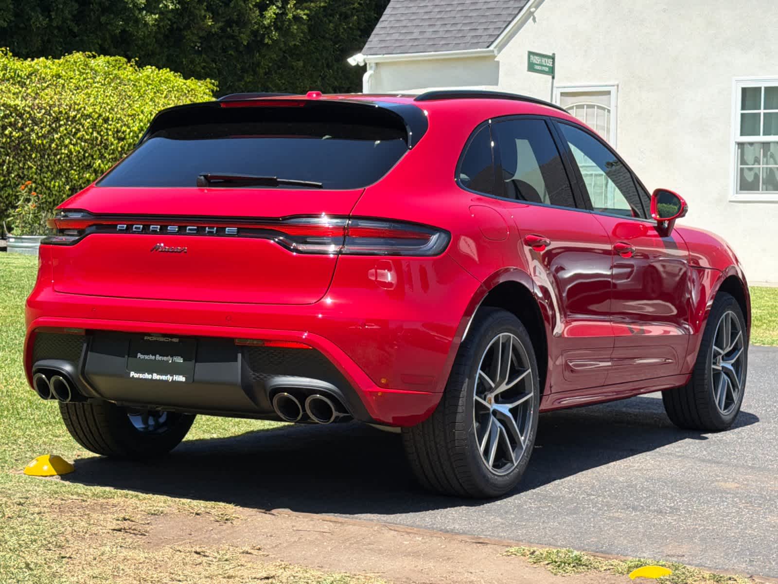 2026 Porsche Macan Macan