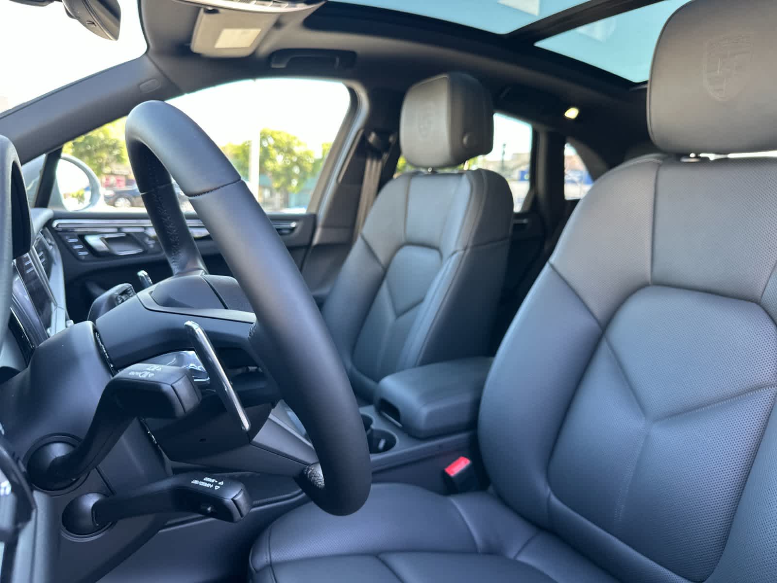 2026 Porsche Macan Macan