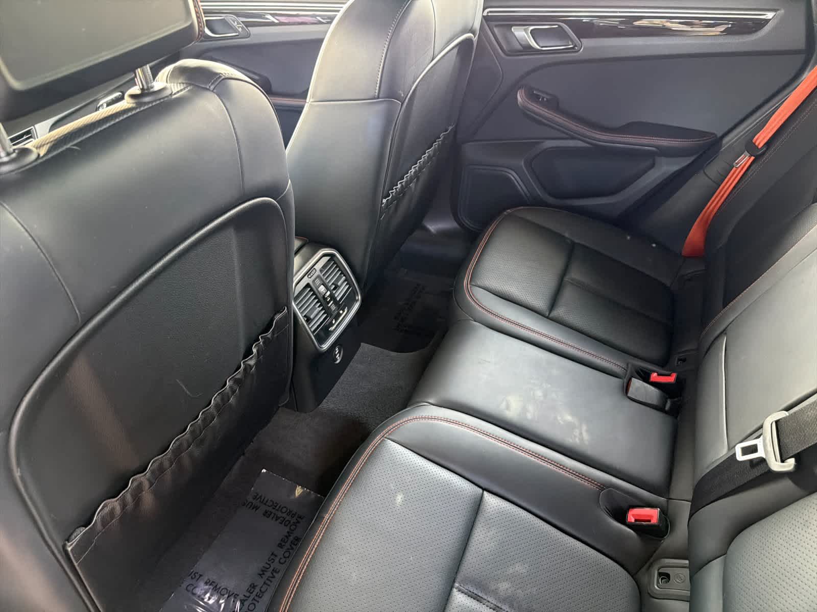 2023 Porsche Macan Macan (MY23)